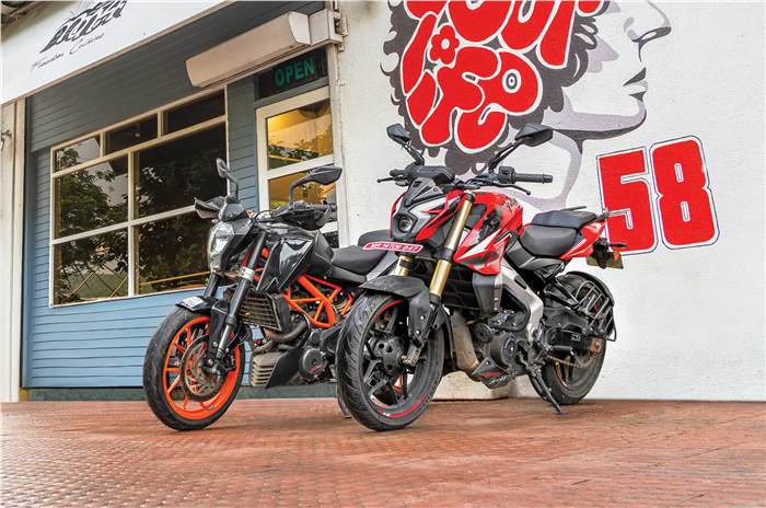 Bajaj Pulsar NS400Z, KTM 390 Duke, comparison, performance, specifications